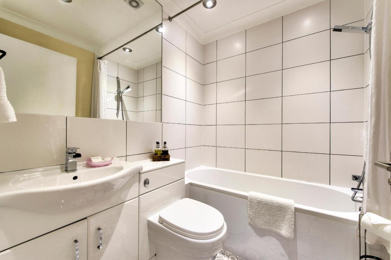 Amadeus Serviced Apartment Глазгоу Екстериор снимка